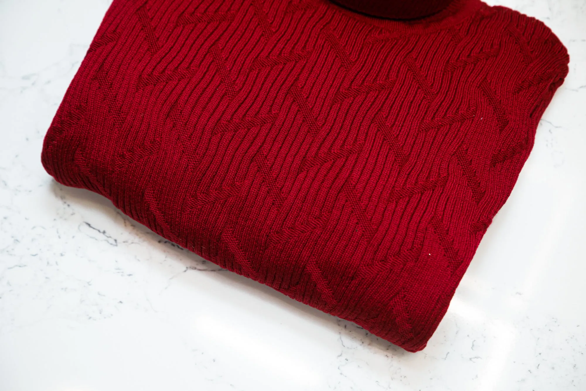 Abstract Knit Turtleneck Sweater - Red