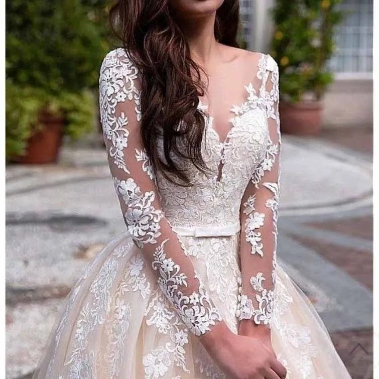 Appliqued Lace A-line Princess Scoop Neck Long Sleeve Sweep Train Fall Tulle Wedding Dress