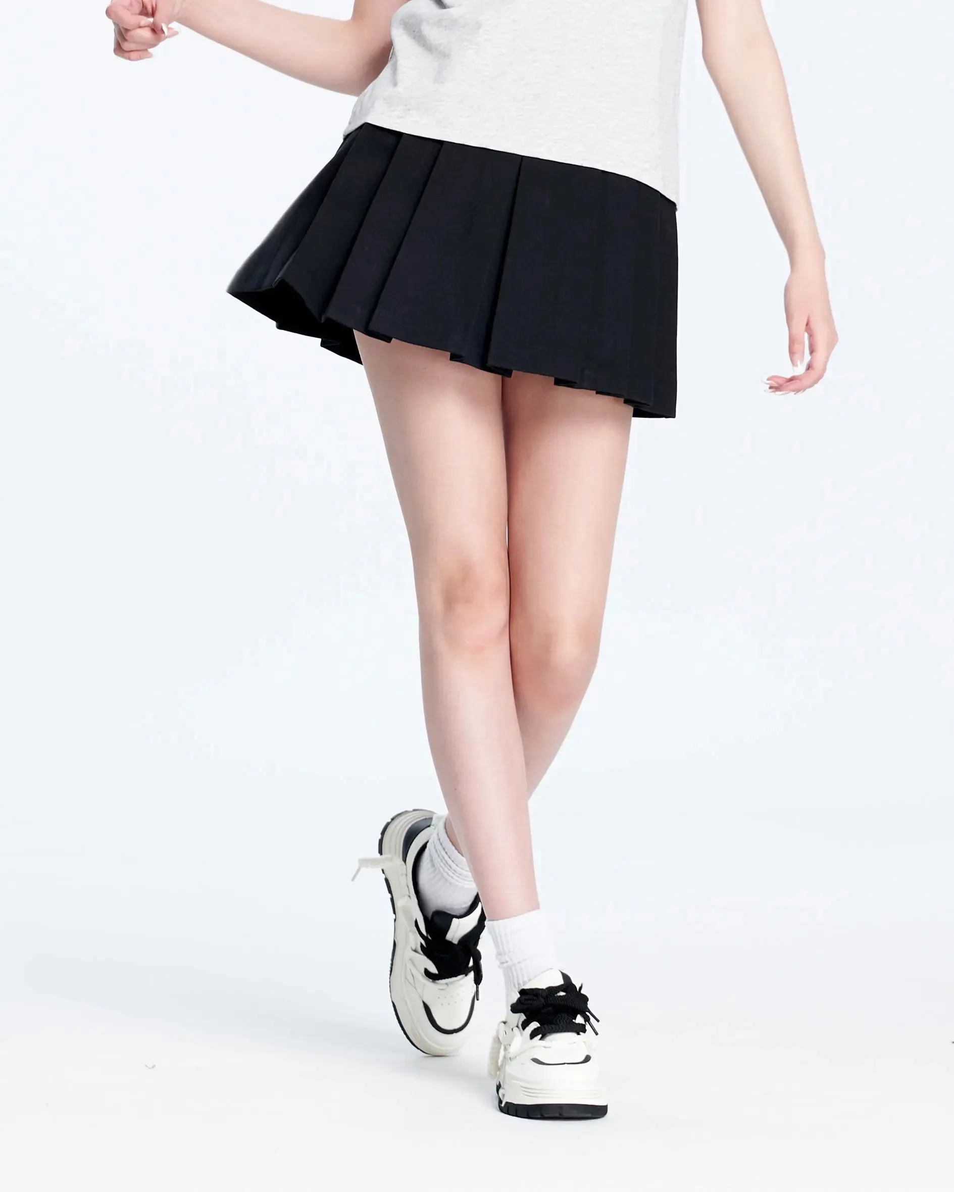 C7021 Pleated Mini Skirt