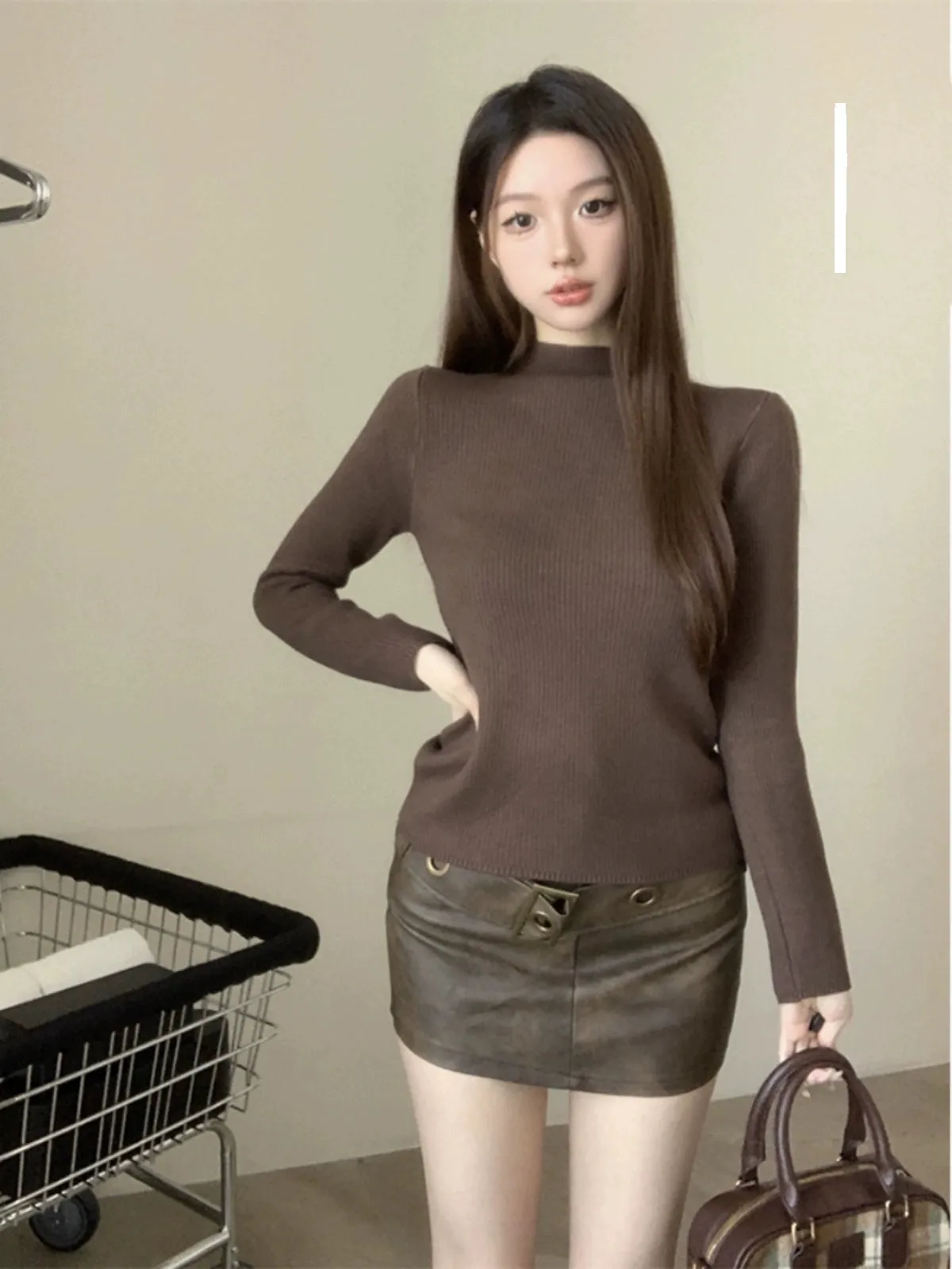 Fleece and thickened semi-turtleneck knitwear sweater