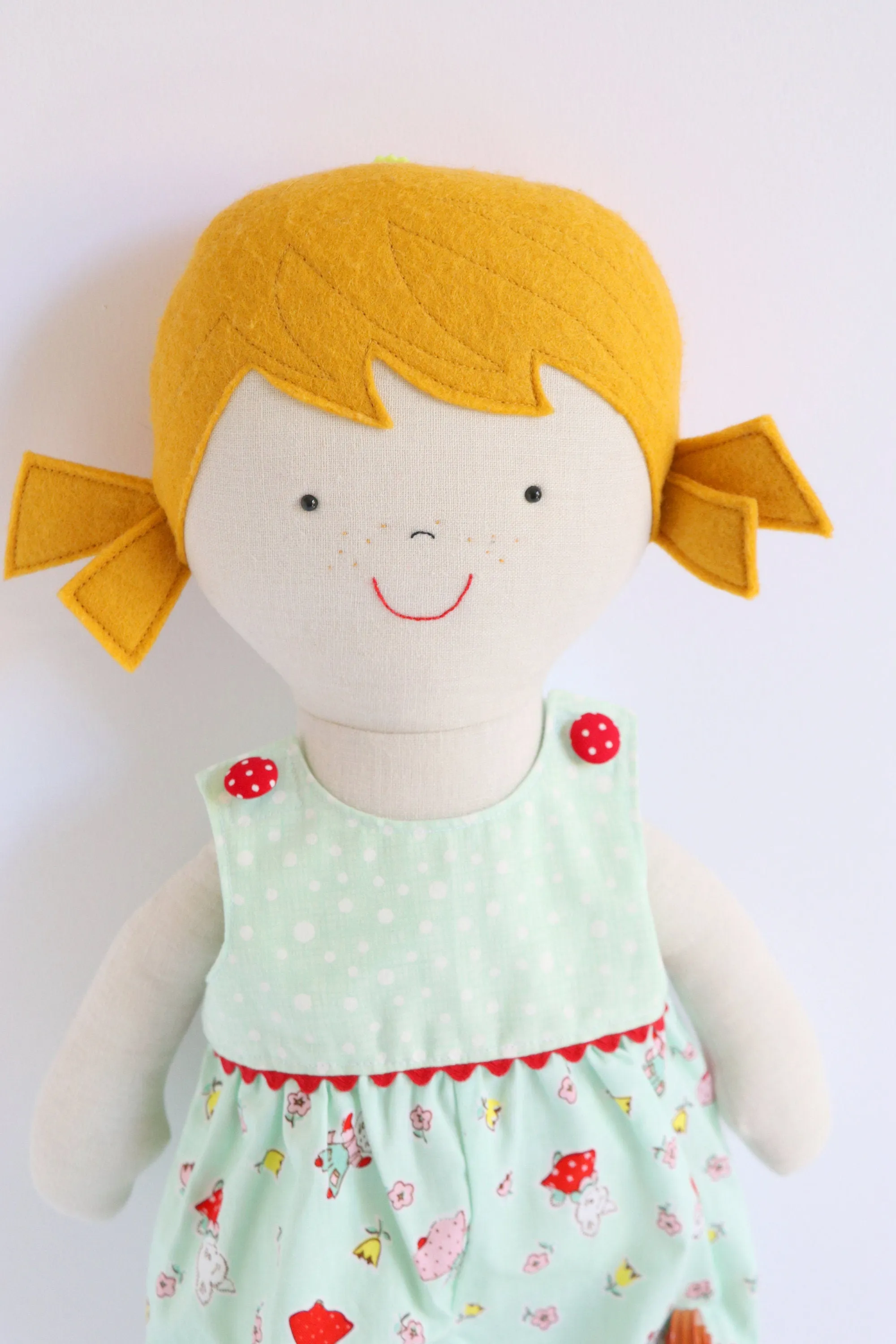 Tilly: Large doll with clothes sewing pattern